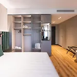 Hotel Hills 4*